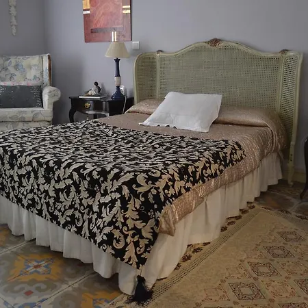 Alameda Palacete 2* Caces