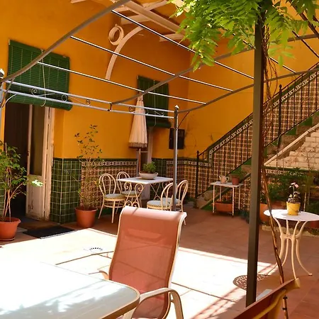 Casa de hóspedes Alameda Palacete 2*